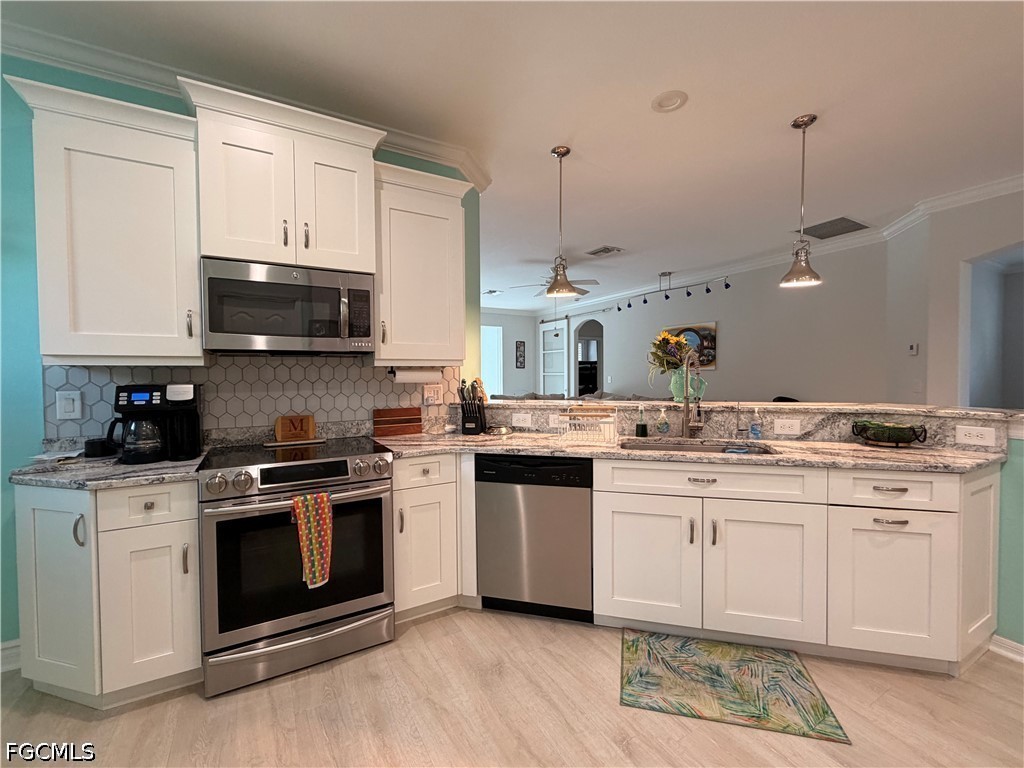 20239 Cypress Shadows Boulevard Estero FL 33928 2026025689 image7