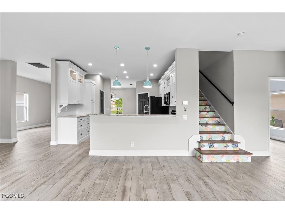 2024 Cape Heather Circle Cape Coral FL 33991 2025010420 image10