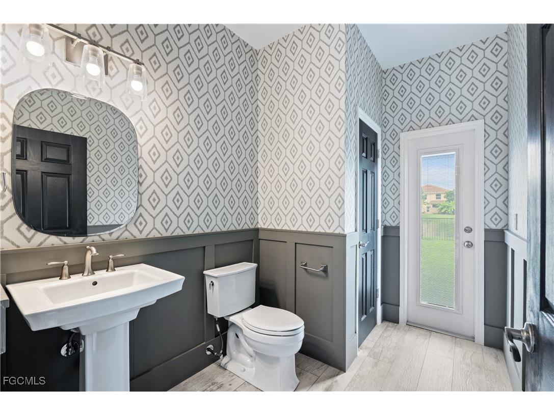 2024 Cape Heather Circle Cape Coral FL 33991 2025010420 image11