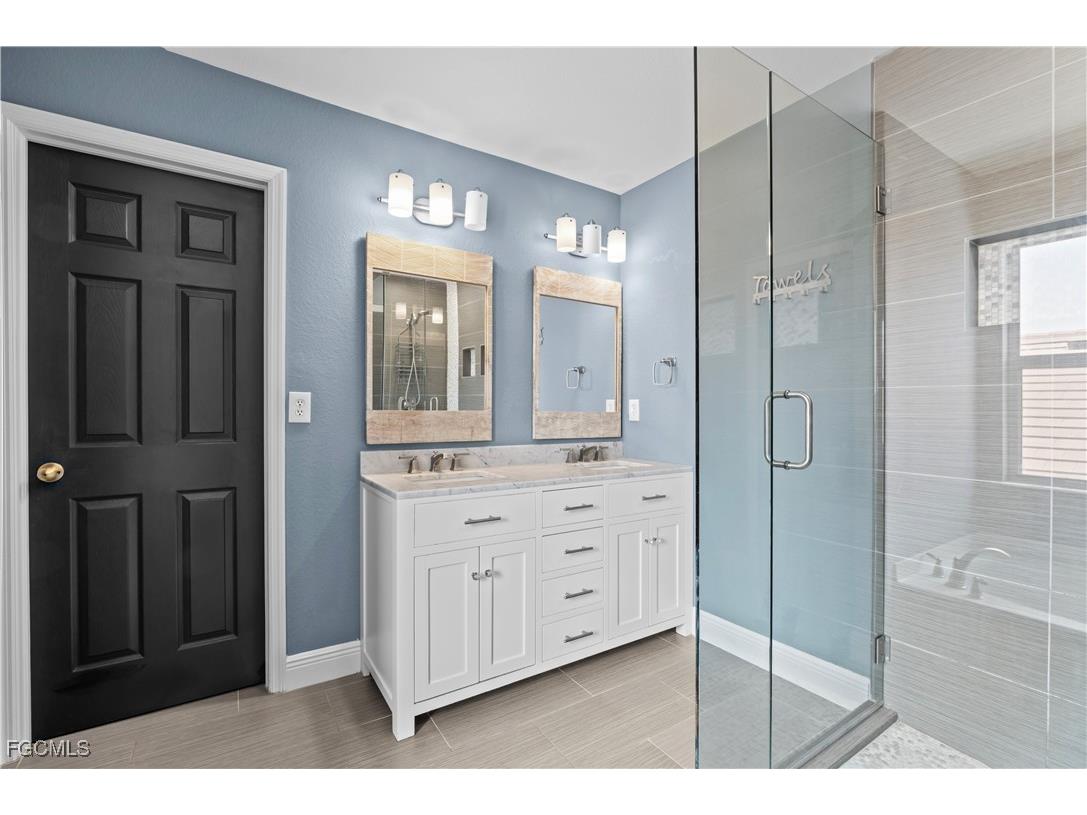 2024 Cape Heather Circle Cape Coral FL 33991 2025010420 image18