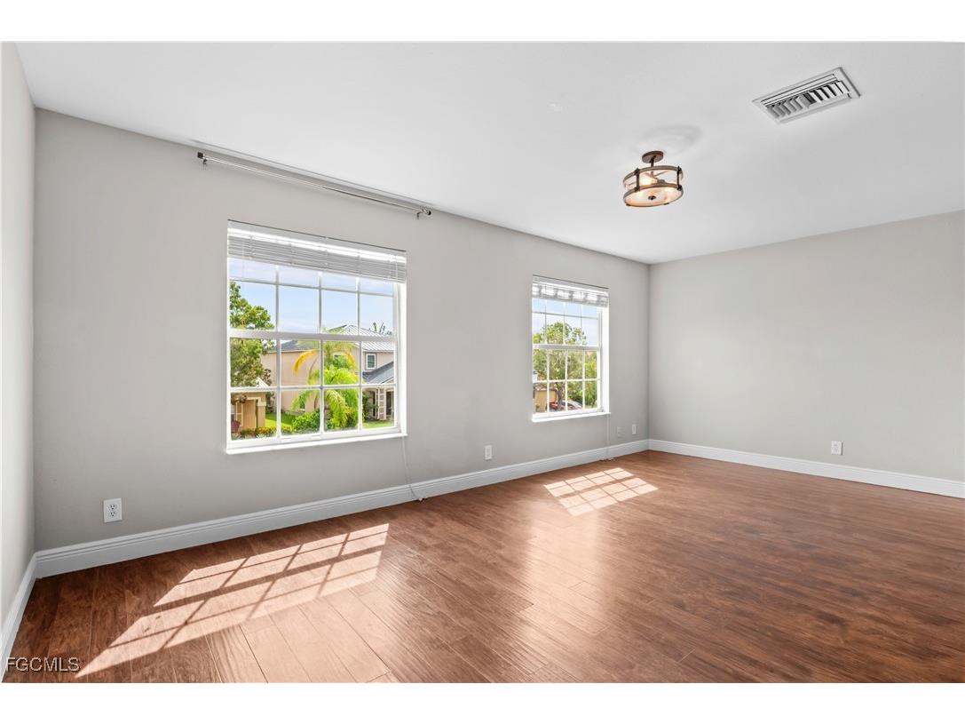 2024 Cape Heather Circle Cape Coral FL 33991 2025010420 image19