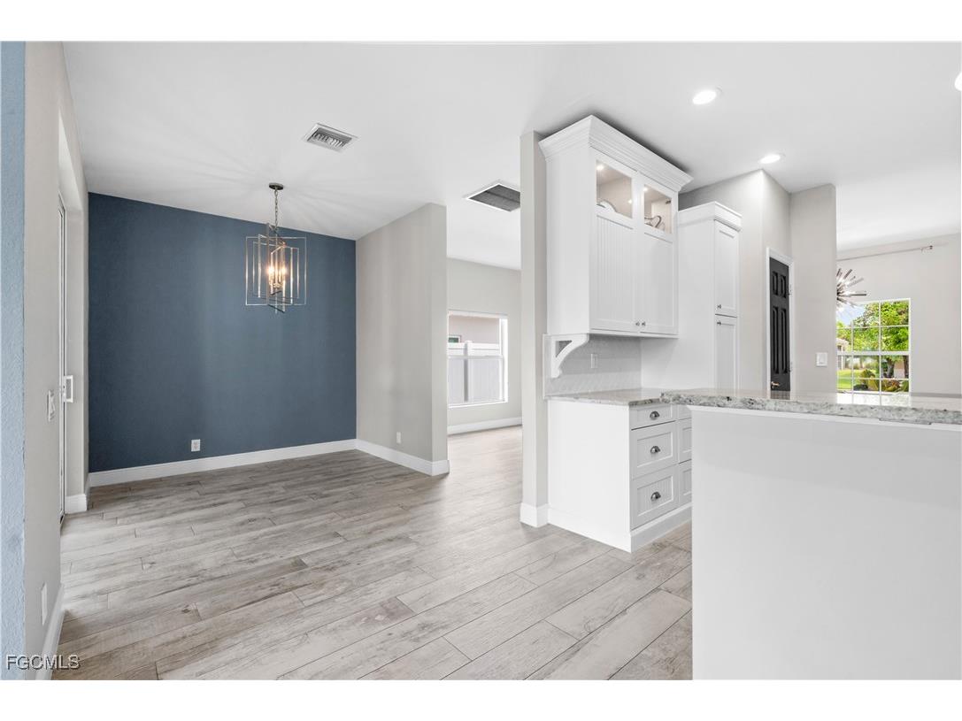 2024 Cape Heather Circle Cape Coral FL 33991 2025010420 image7