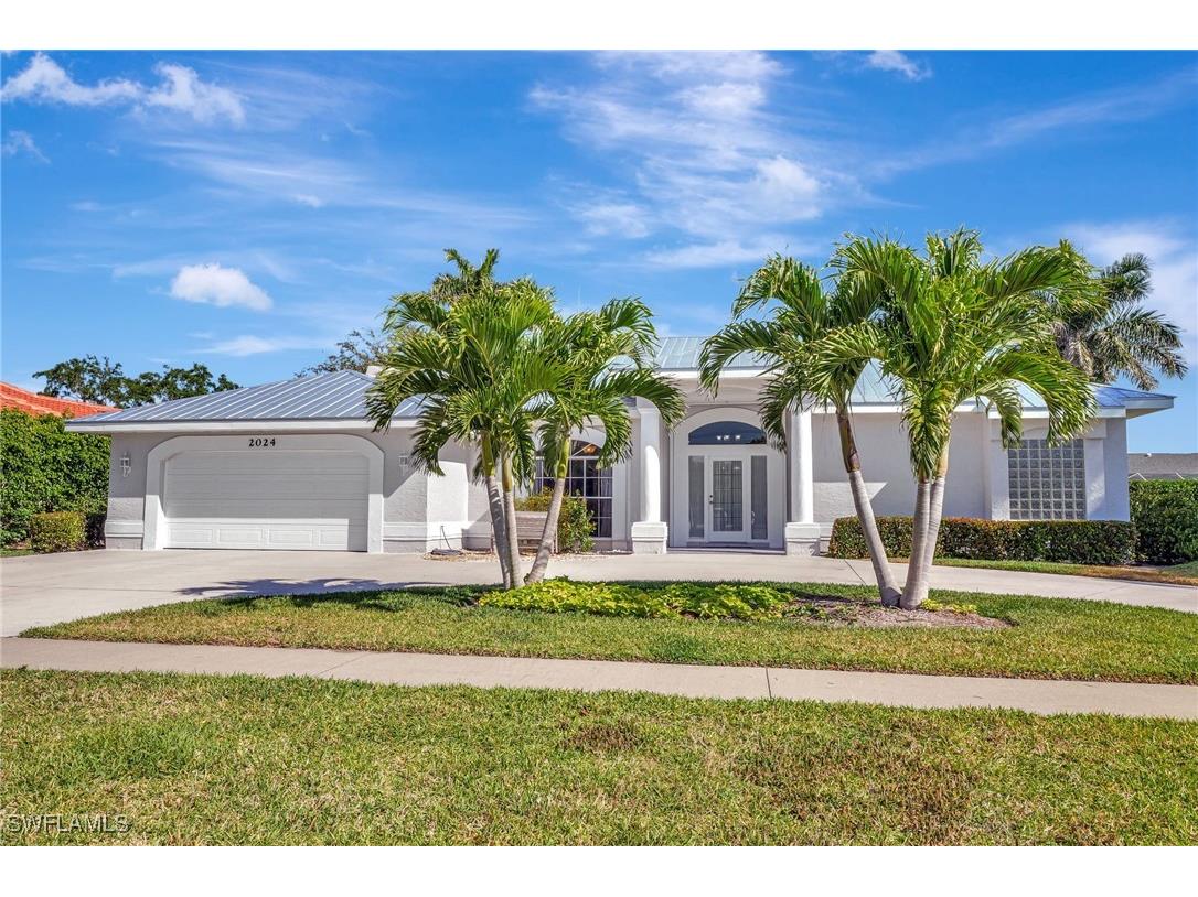 2024 Imperial Circle Naples FL 34110 225029781 image1