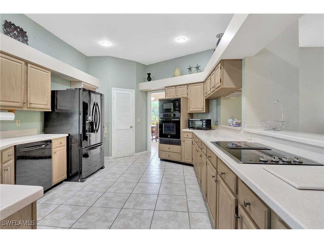 2024 Imperial Circle Naples FL 34110 225029781 image11