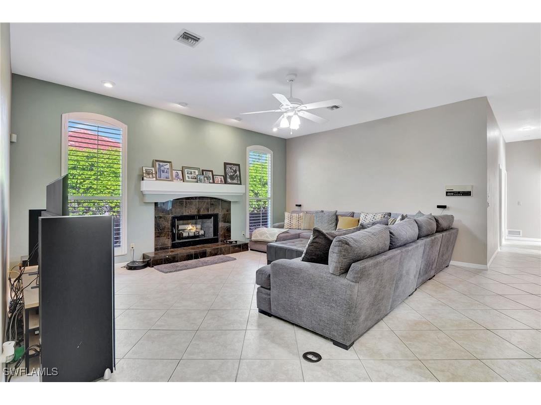 2024 Imperial Circle Naples FL 34110 225029781 image15