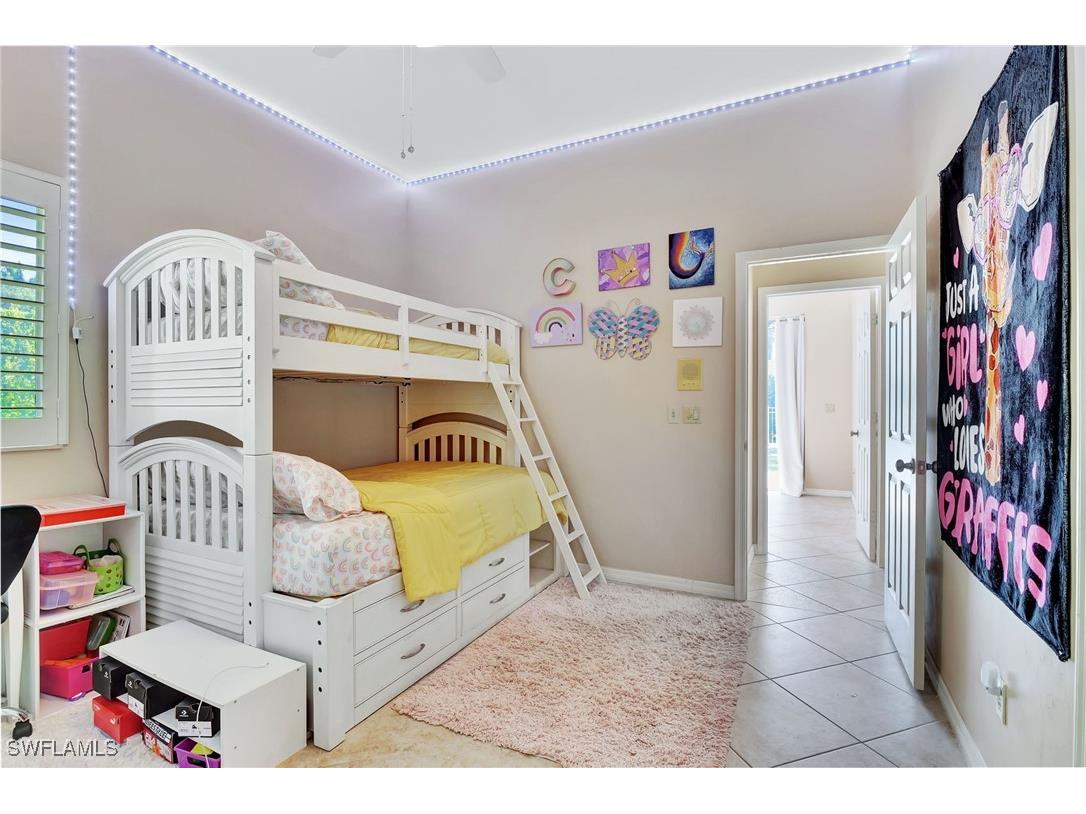 2024 Imperial Circle Naples FL 34110 225029781 image26