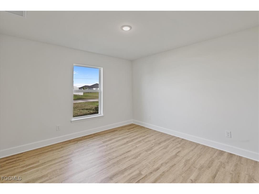 2024 NW 1st Street Cape Coral FL 33993 2025024147 image20
