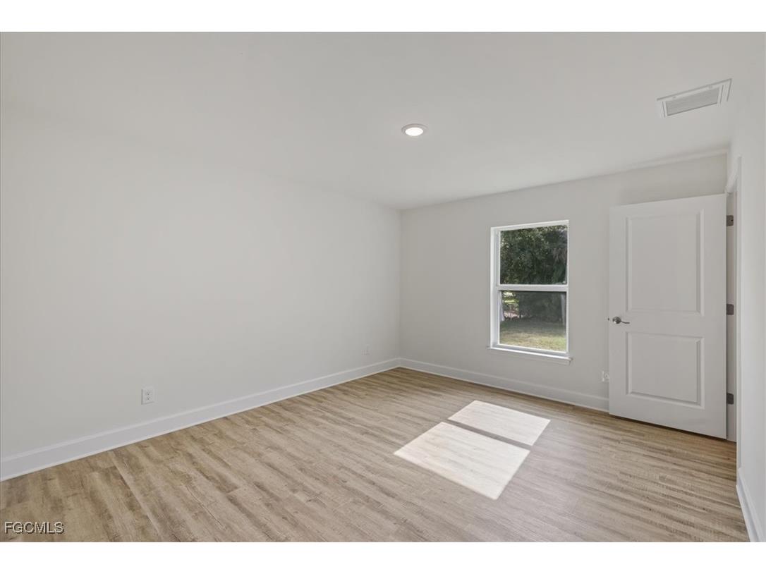 2024 NW 1st Street Cape Coral FL 33993 2025024147 image23
