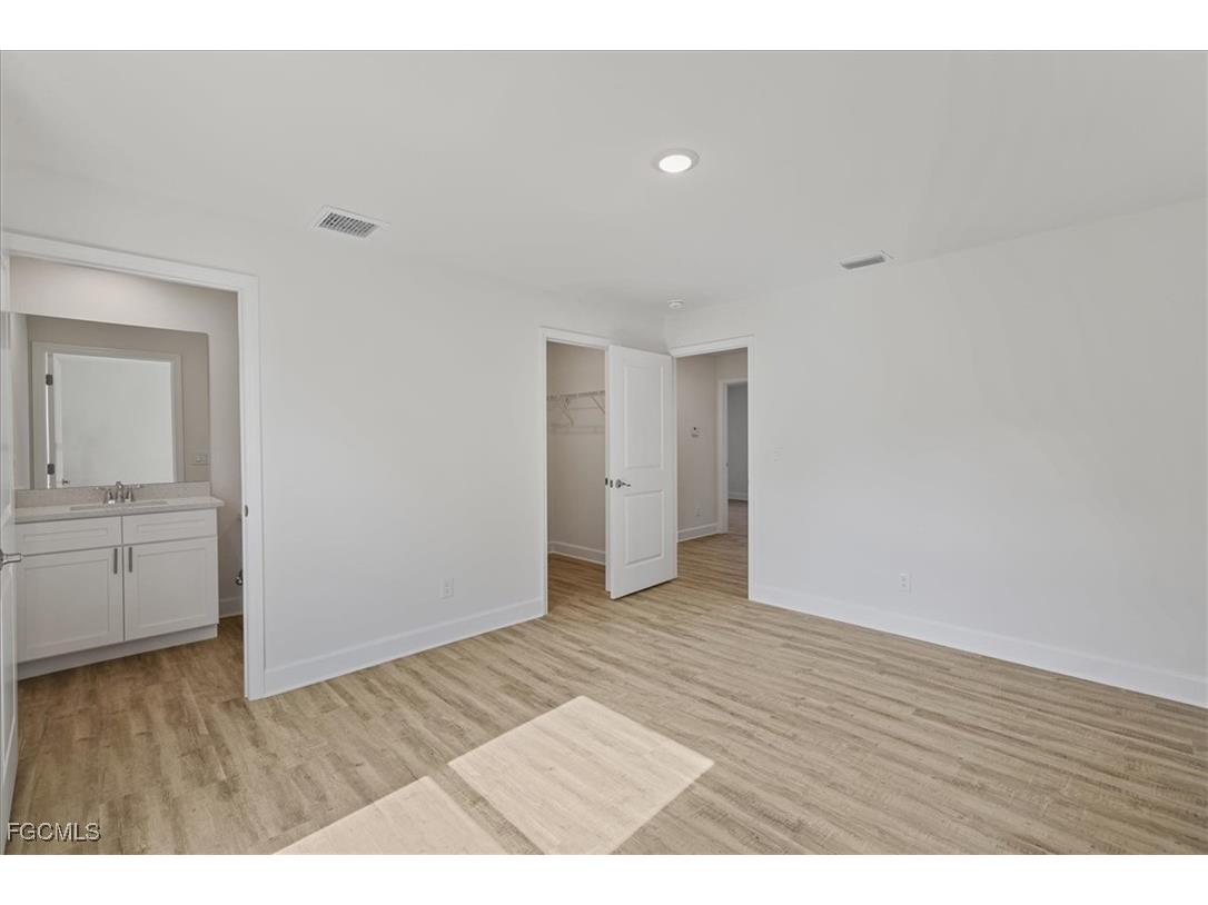 2024 NW 1st Street Cape Coral FL 33993 2025024147 image24