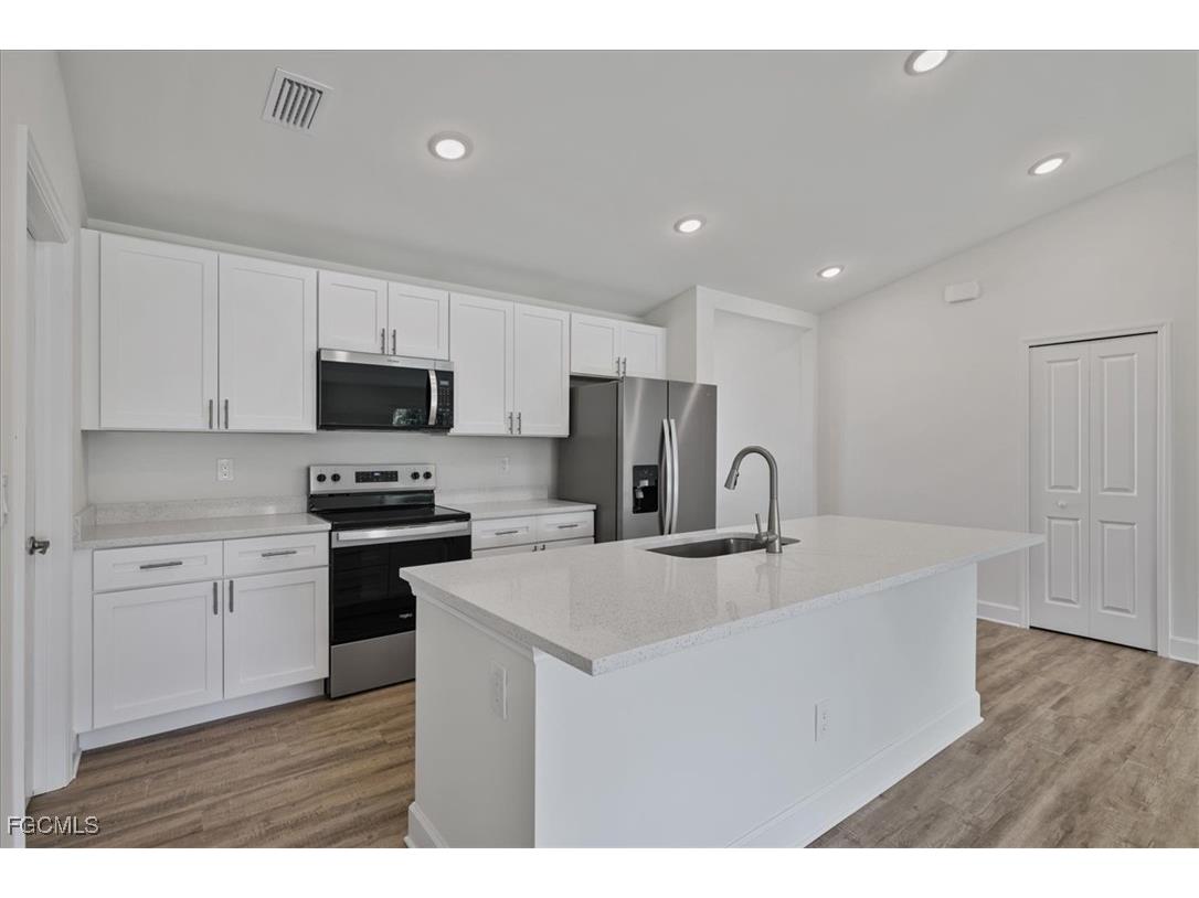 2024 NW 1st Street Cape Coral FL 33993 2025024147 image7