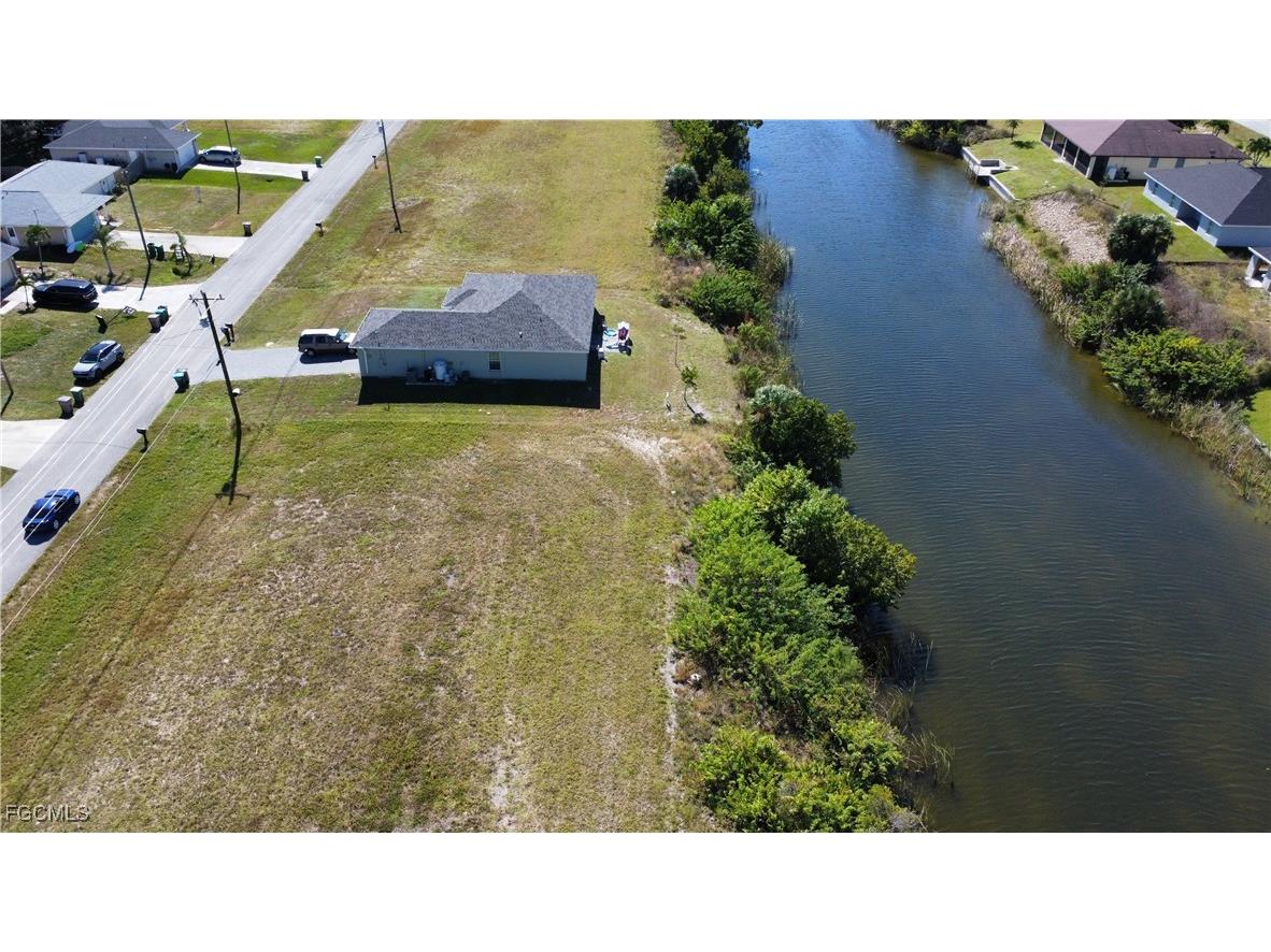 2024 NW 9th Avenue Cape Coral FL 33993 2025018572 image13