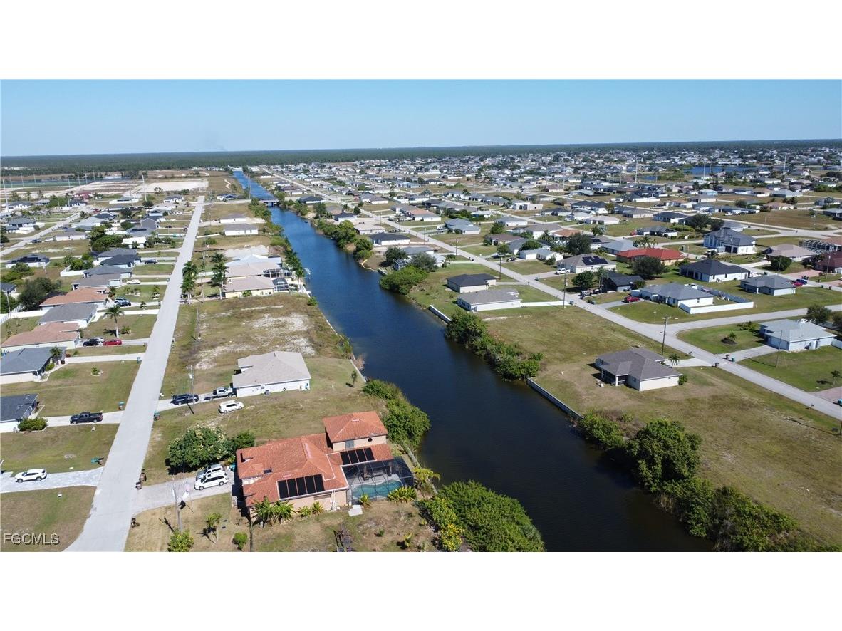 2024 NW 9th Avenue Cape Coral FL 33993 2025018572 image3