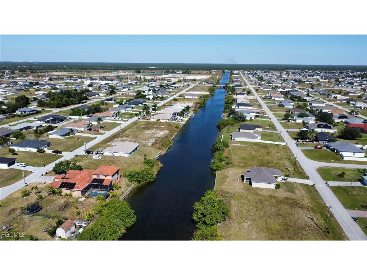 2024 NW 9th Avenue Cape Coral FL 33993 2025018572 image7