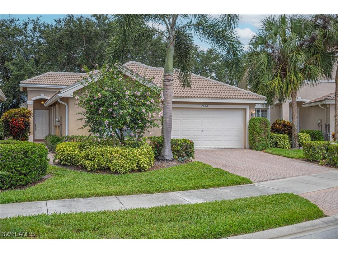 2024 Painted Palm Drive Naples FL 34119 223055061 image1