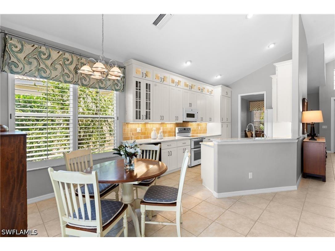 2024 Timarron Way Naples FL 34109 226021029 image10