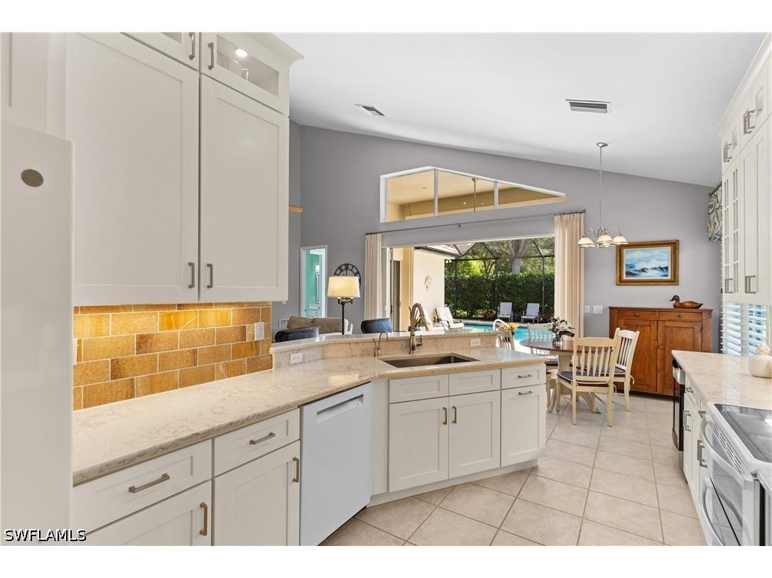 2024 Timarron Way Naples FL 34109 226021029 image9