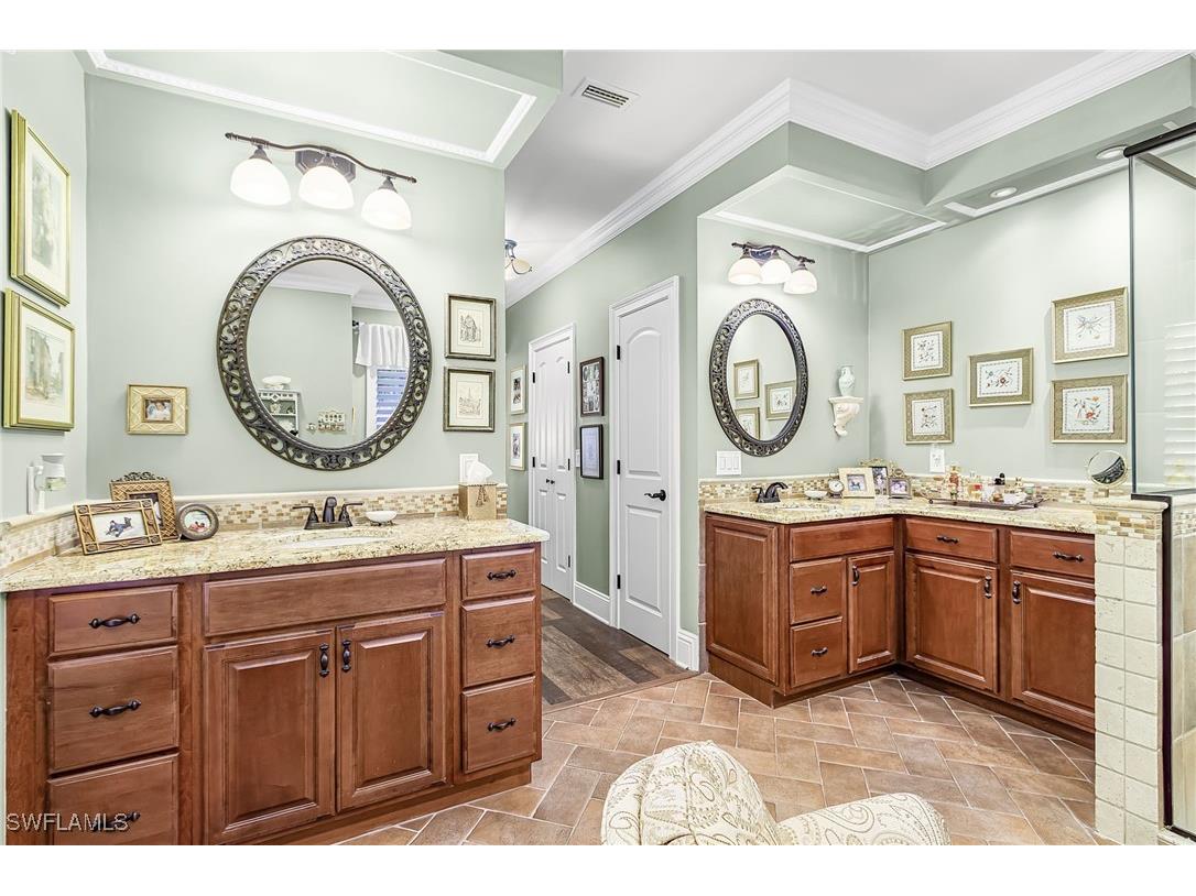 2025 Mission Drive Naples FL 34109 226004850 image25