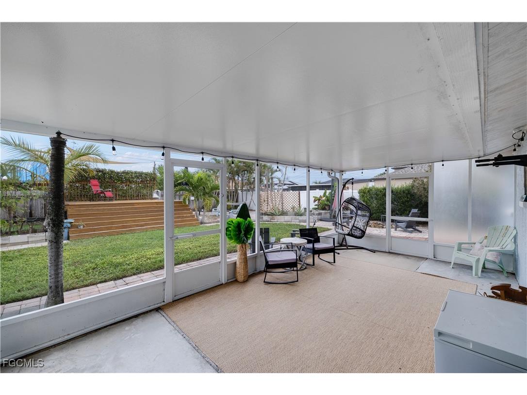 2025 NE 4th Terrace Cape Coral FL 33909 2025024810 image17