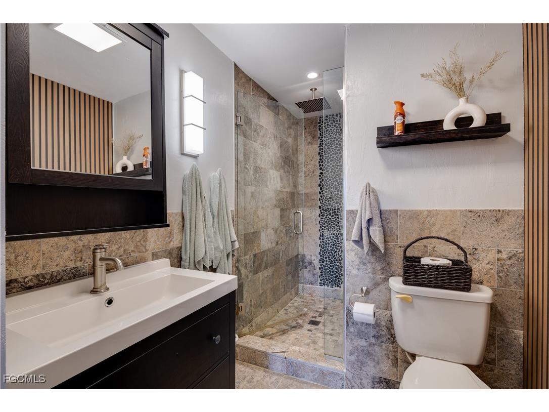 2025 NE 4th Terrace Cape Coral FL 33909 2025024810 image5