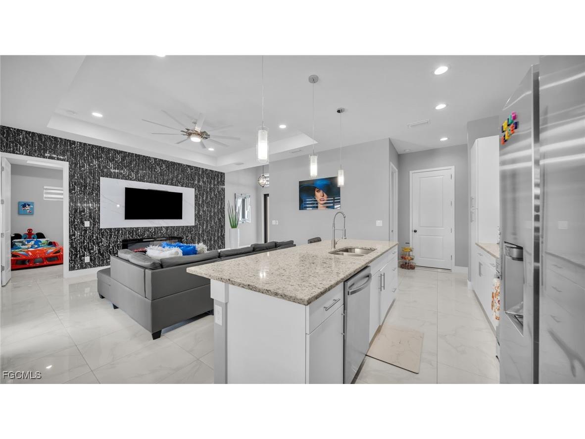 2025 NE 5th Avenue Cape Coral FL 33909 2025014242 image16