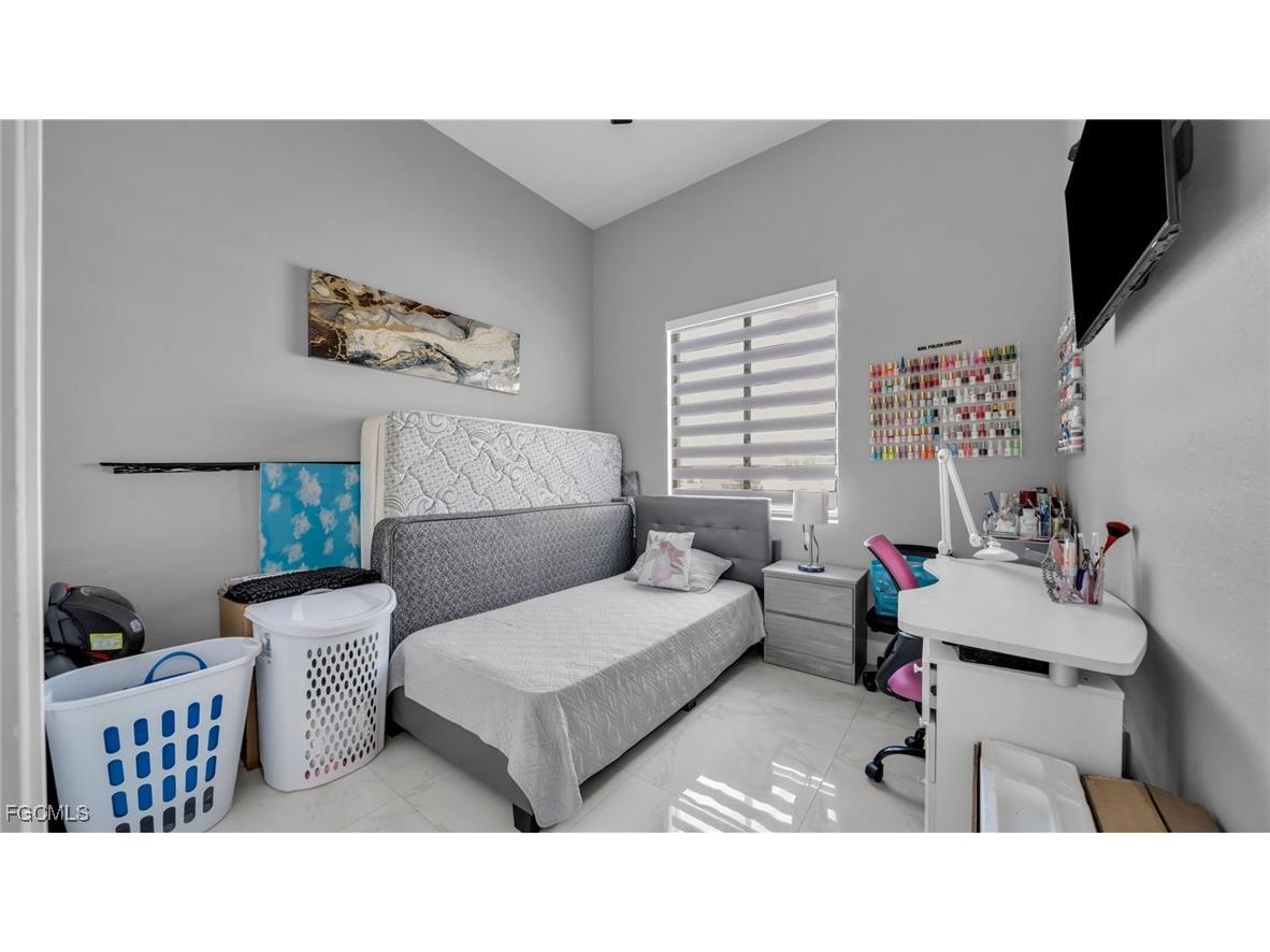 2025 NE 5th Avenue Cape Coral FL 33909 2025014242 image24