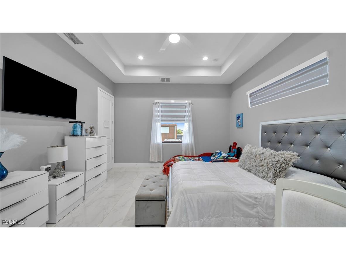 2025 NE 5th Avenue Cape Coral FL 33909 2025014242 image25