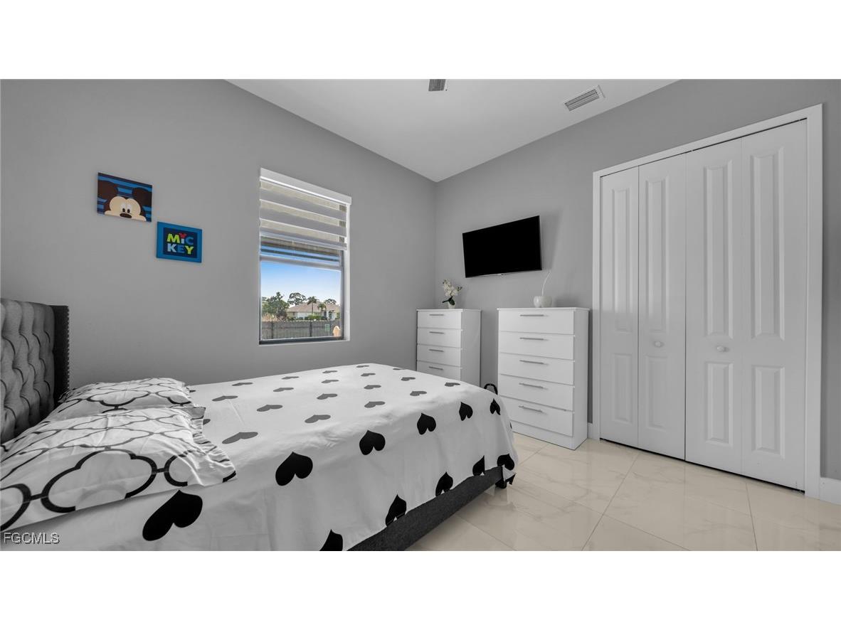 2025 NE 5th Avenue Cape Coral FL 33909 2025014242 image32