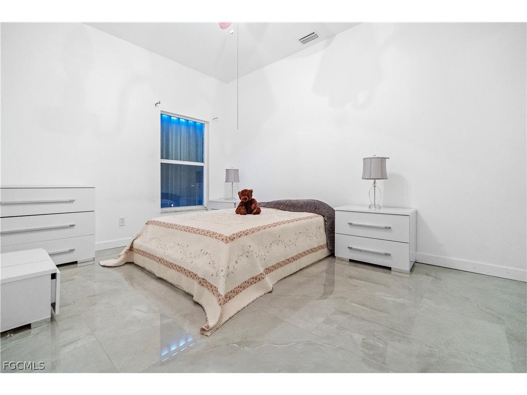 2025 NW 7th Terrace Cape Coral FL 33993 2026007872 image17