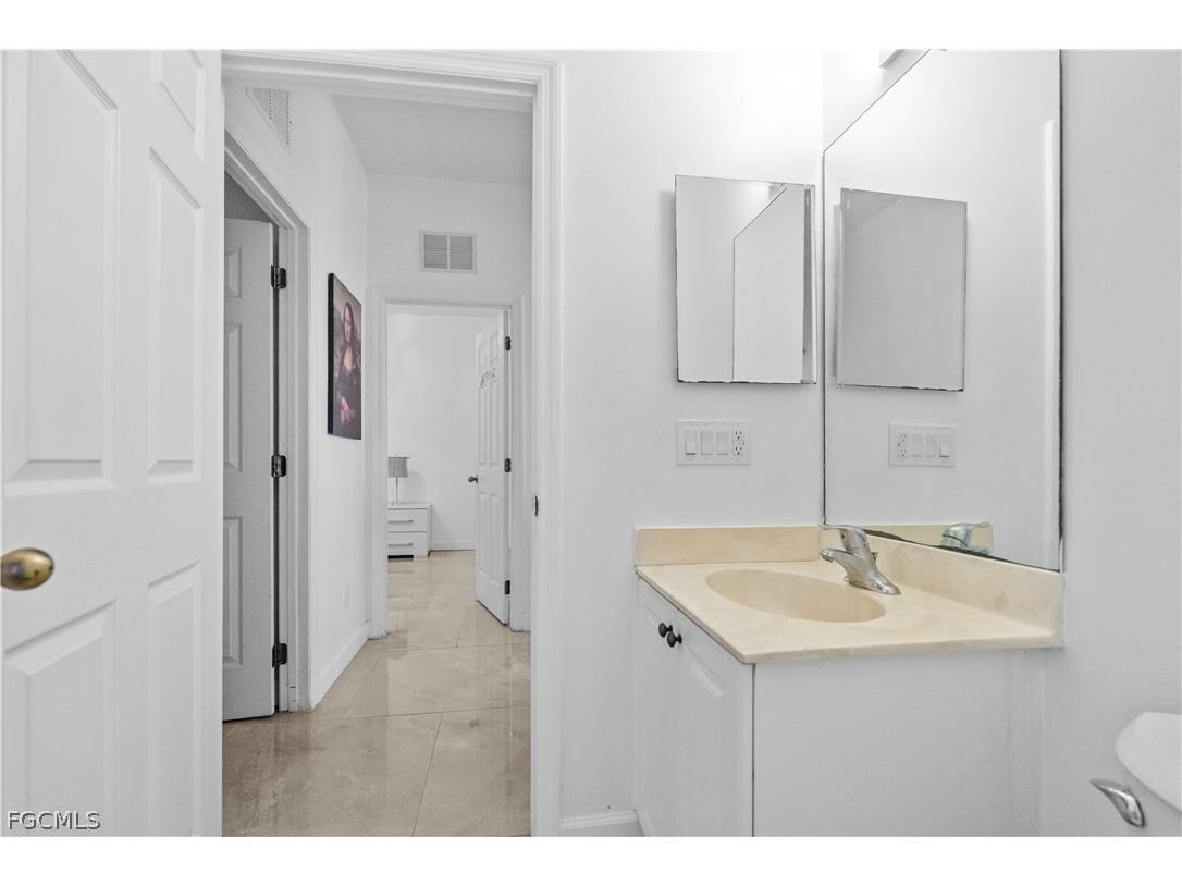 2025 NW 7th Terrace Cape Coral FL 33993 2026007872 image18