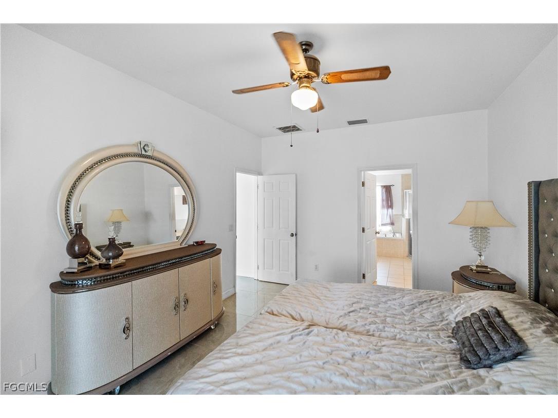 2025 NW 7th Terrace Cape Coral FL 33993 2026007872 image23