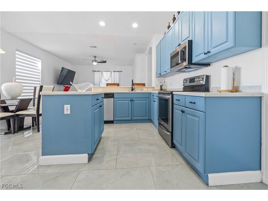 2025 NW 7th Terrace Cape Coral FL 33993 2026007872 image9