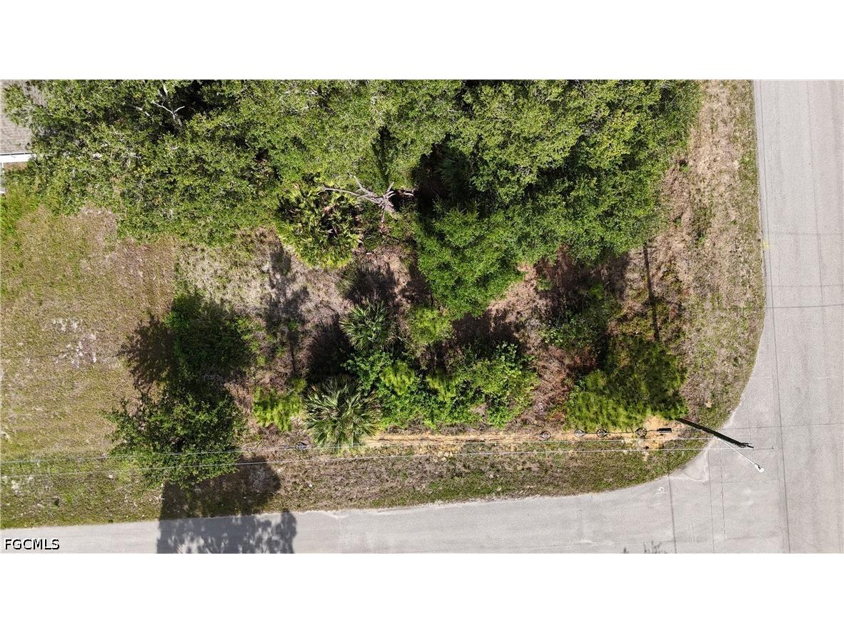 2025 Robert Avenue Alva FL 33920 2026022751 image10