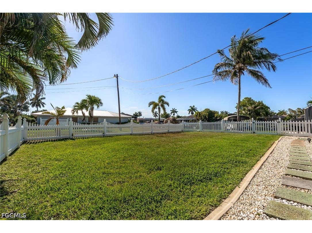 2025 SE 39th Street Cape Coral FL 33904 2026021512 image33