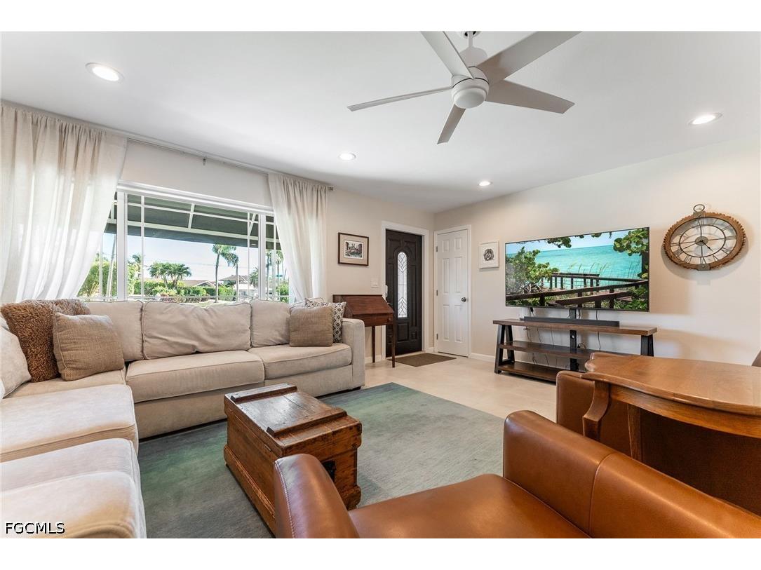 2025 SE 39th Street Cape Coral FL 33904 2026021512 image8