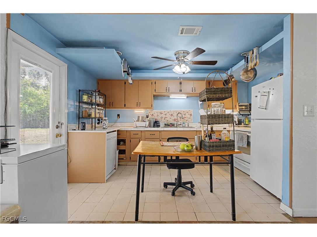 20250 Welborn Road North Fort Myers FL 33917 2026006619 image13