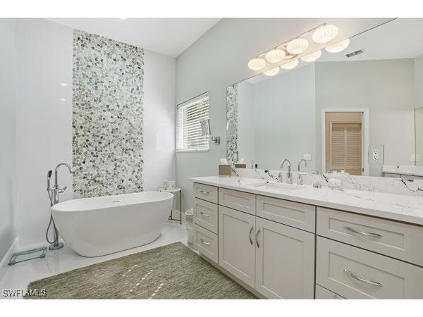 2026 Merlin Court Naples FL 34105 225079703 image25