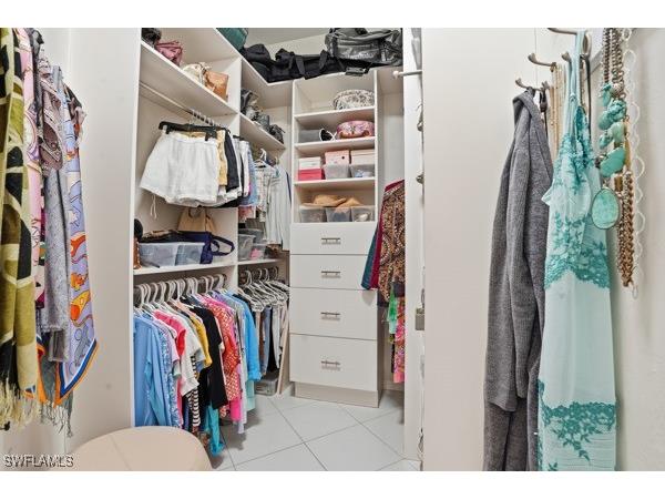 2026 Merlin Court Naples FL 34105 225079703 image26