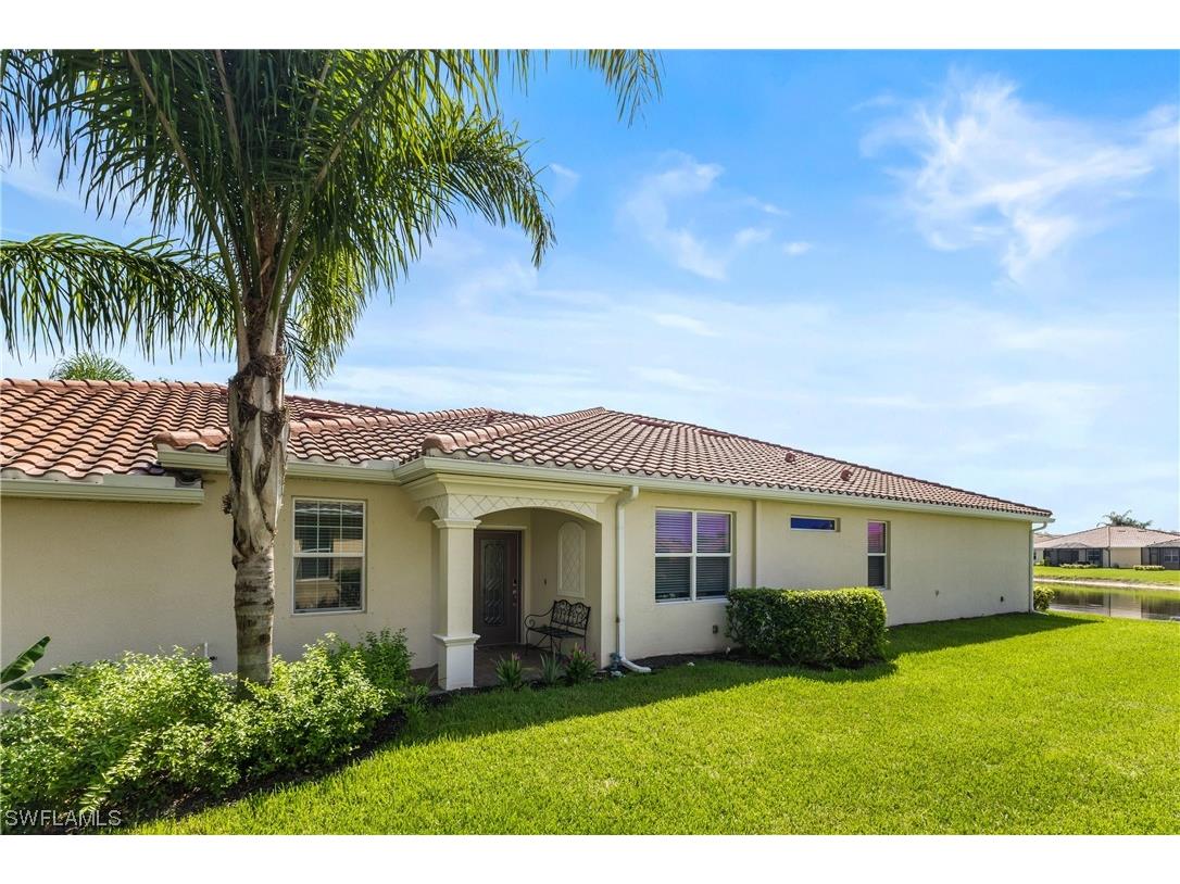 2026 Tamarron Lane Naples FL 34120 223055113 image1