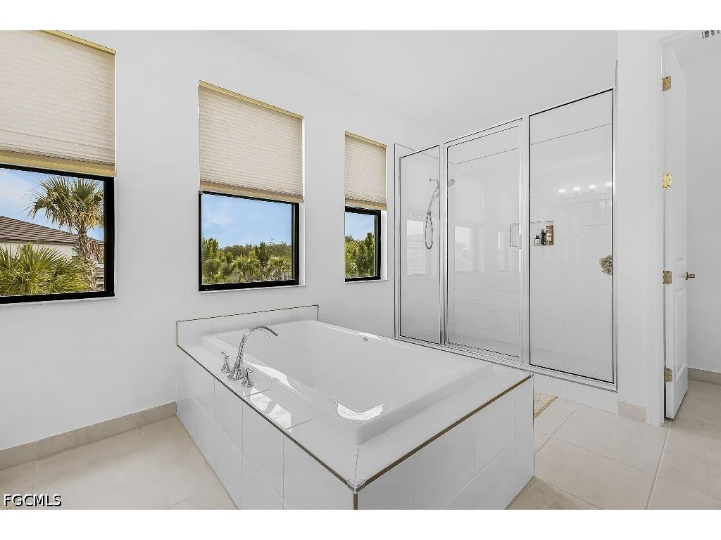 20269 Fair Oak Lane Estero FL 33928 2026024152 image9