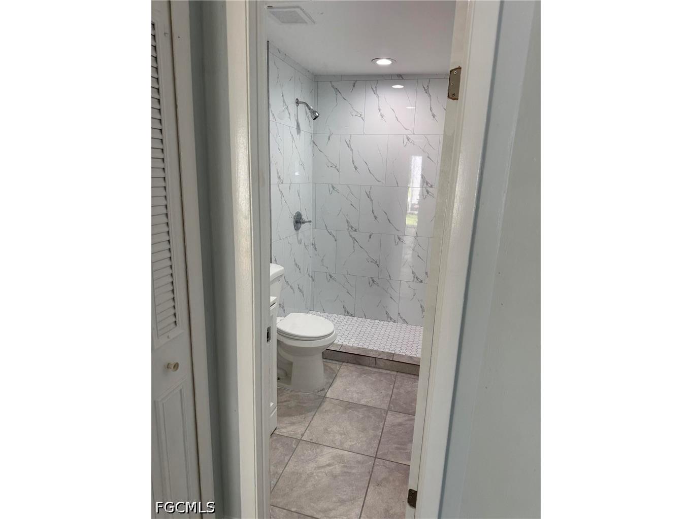 2027 Eloise Circle North Fort Myers FL 33917 2026025521 image3