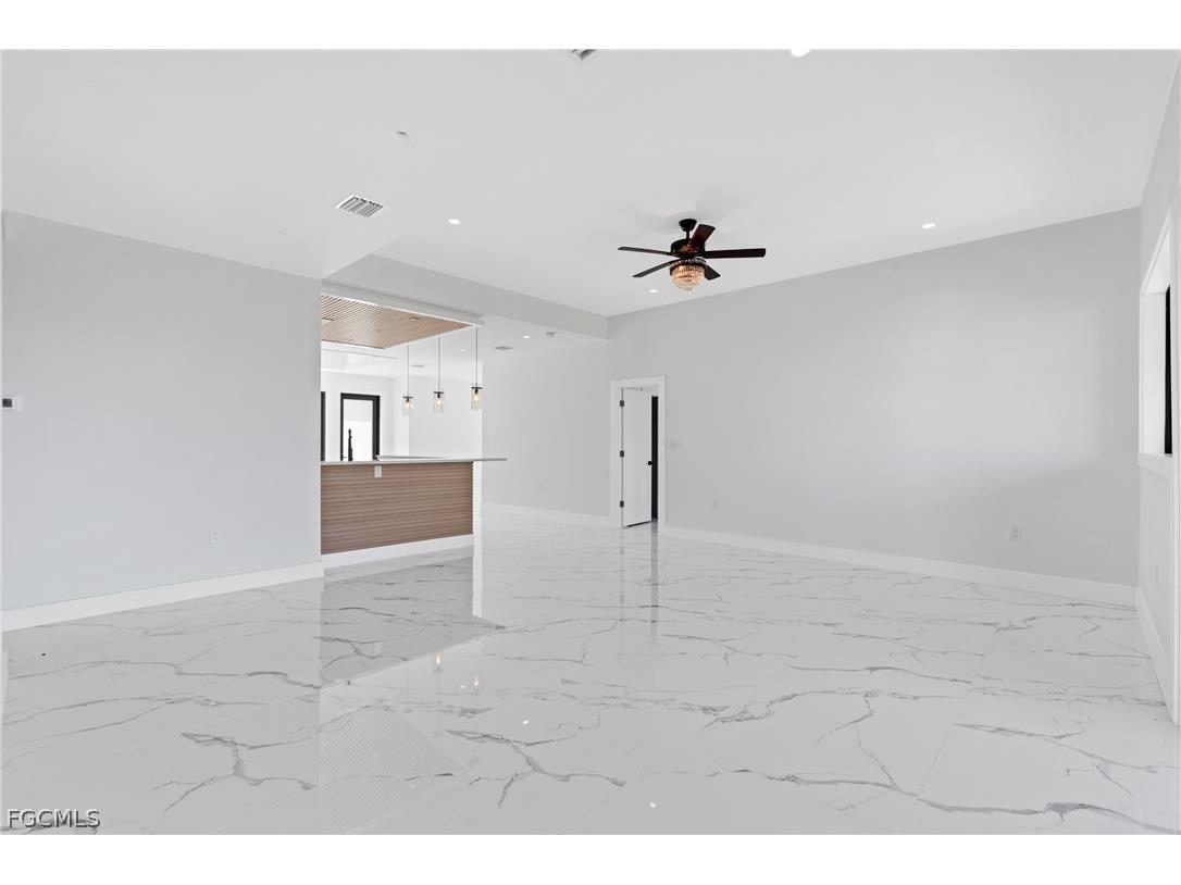 2027 NE 18th Street Cape Coral FL 33909 2026010449 image13
