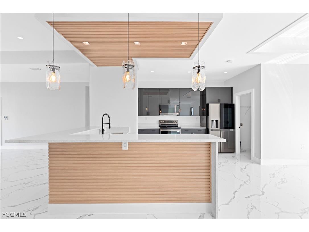 2027 NE 18th Street Cape Coral FL 33909 2026010449 image17