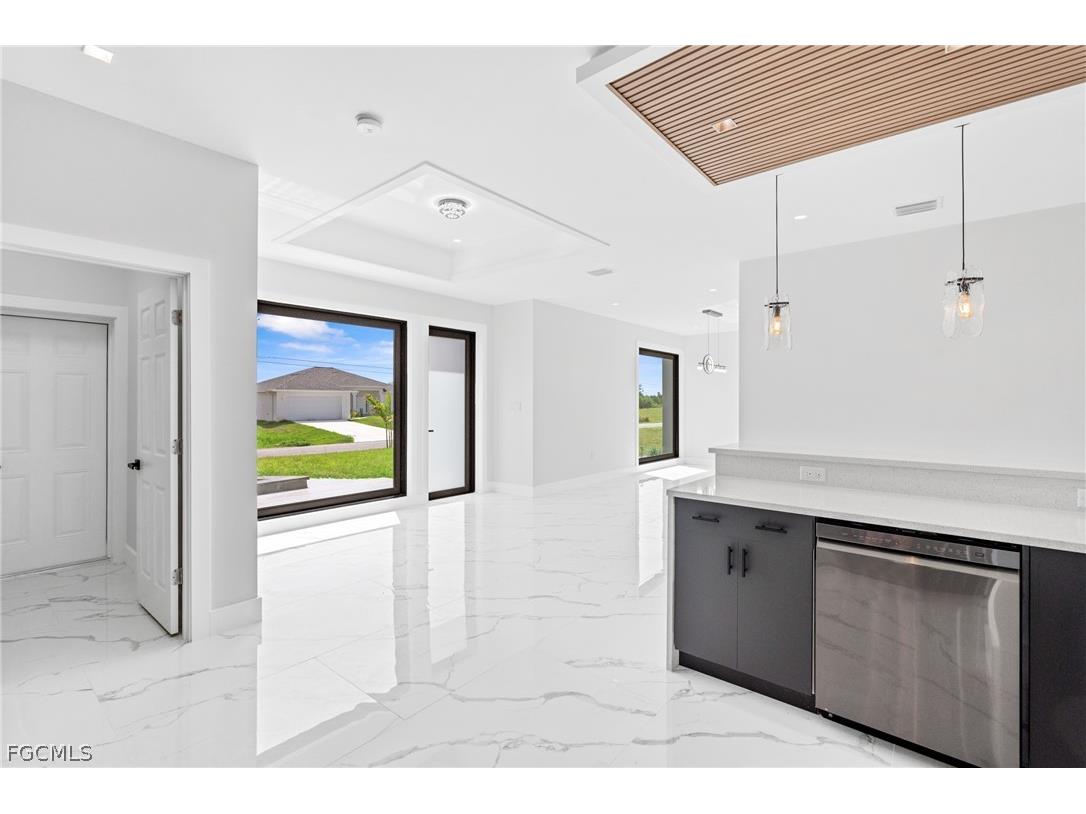 2027 NE 18th Street Cape Coral FL 33909 2026010449 image21