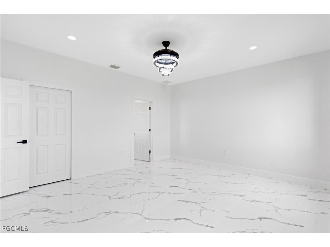 2027 NE 18th Street Cape Coral FL 33909 2026010449 image23