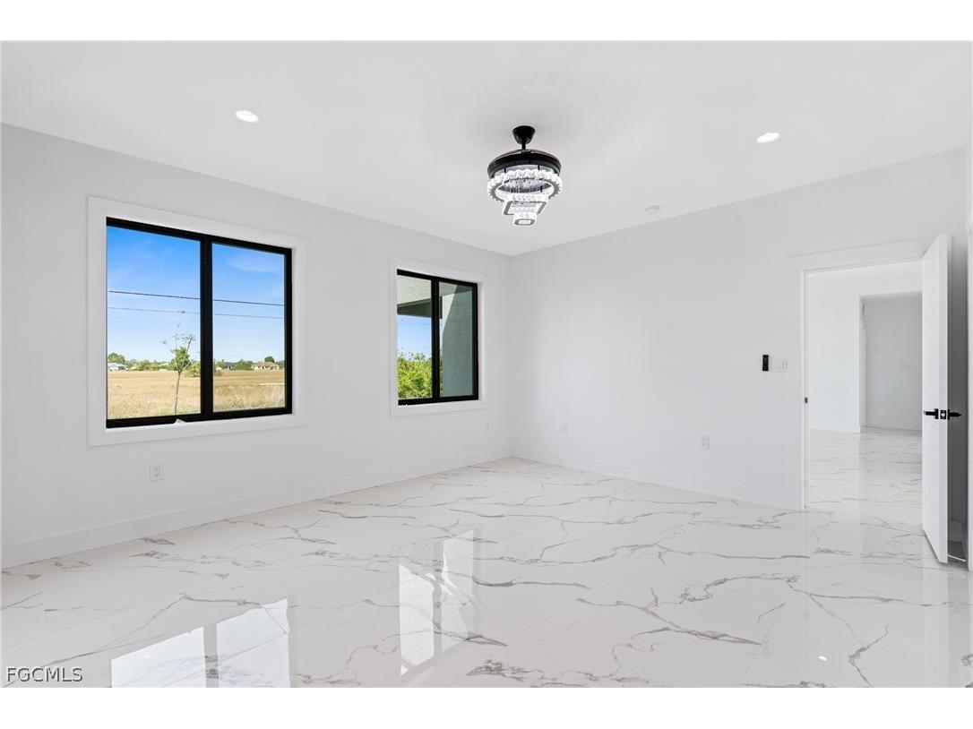 2027 NE 18th Street Cape Coral FL 33909 2026010449 image24