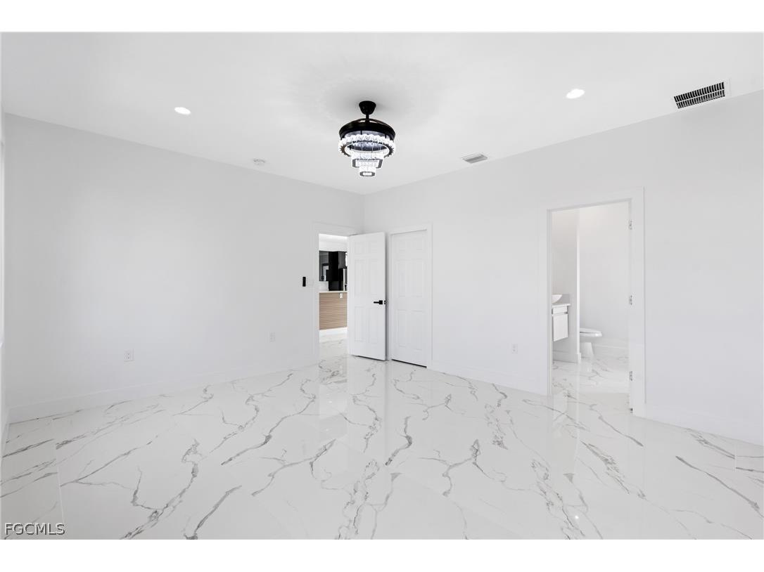 2027 NE 18th Street Cape Coral FL 33909 2026010449 image25