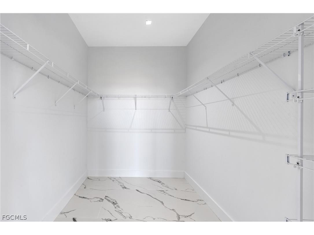 2027 NE 18th Street Cape Coral FL 33909 2026010449 image30