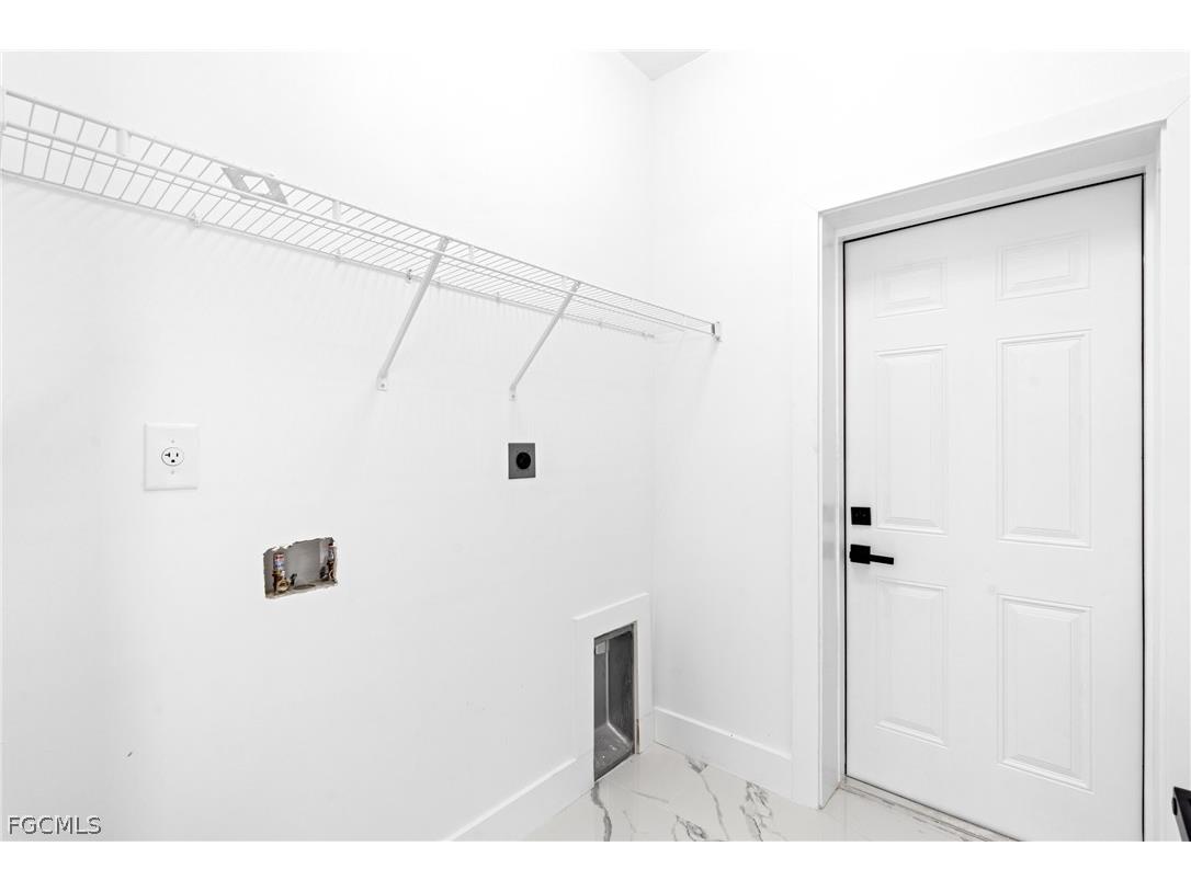 2027 NE 18th Street Cape Coral FL 33909 2026010449 image37