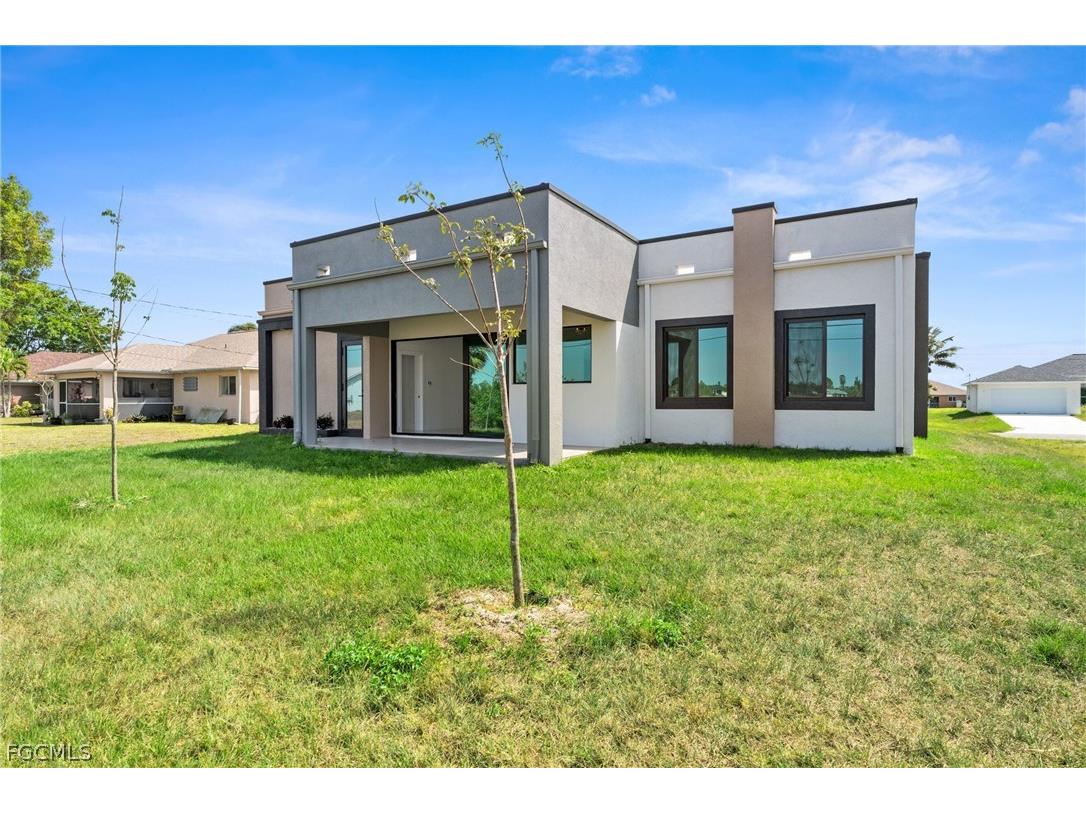 2027 NE 18th Street Cape Coral FL 33909 2026010449 image45
