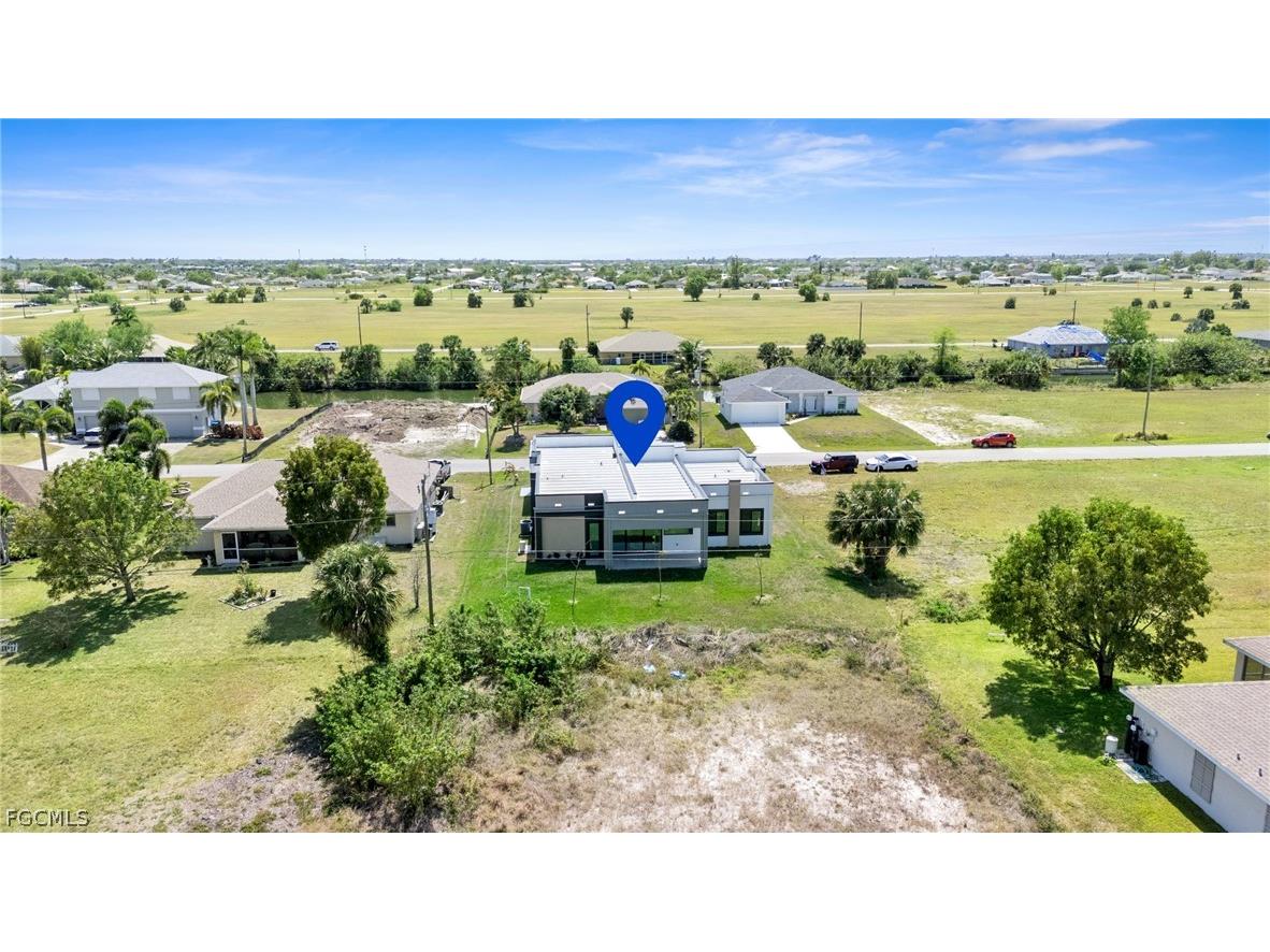 2027 NE 18th Street Cape Coral FL 33909 2026010449 image49